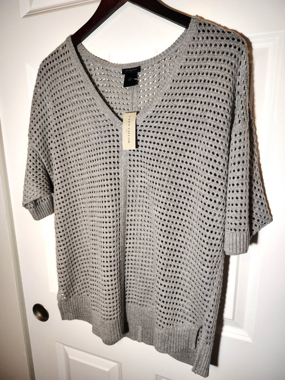 Ann Taylor Sweater Top Short Sleeve Open Knit Layering Cotton Blend Size Med NWT